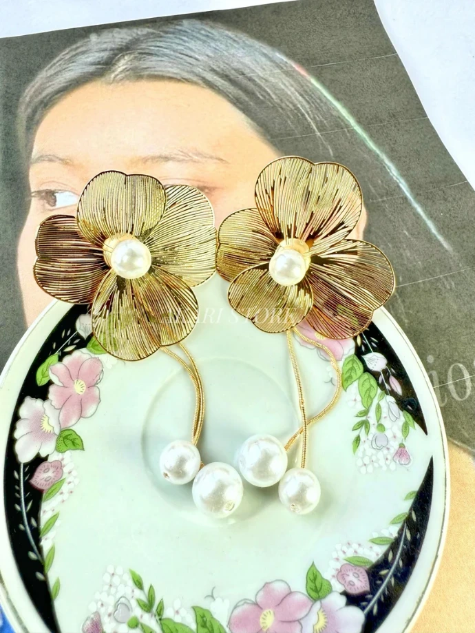 Aretes
