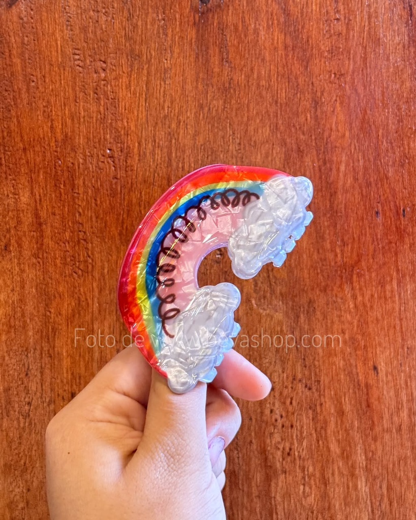 [4192 - Blanco] Pinza arcoiris nubes