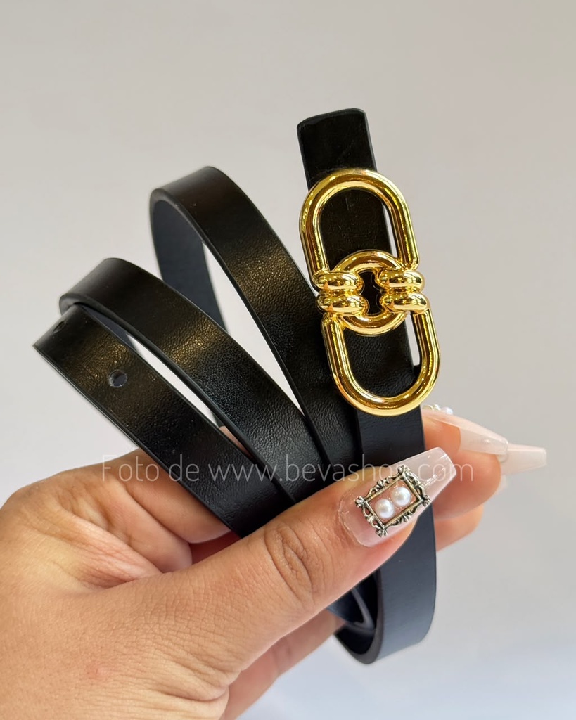[4251] Cinturón Fino Negro Hebilla Eslabón Dorado