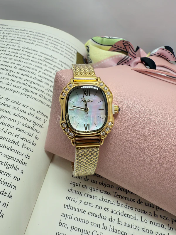 Reloj Liliana dorado/Marfil
