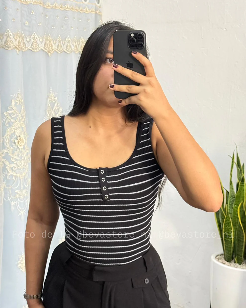 Crop top Paola negro rayado (S/M)