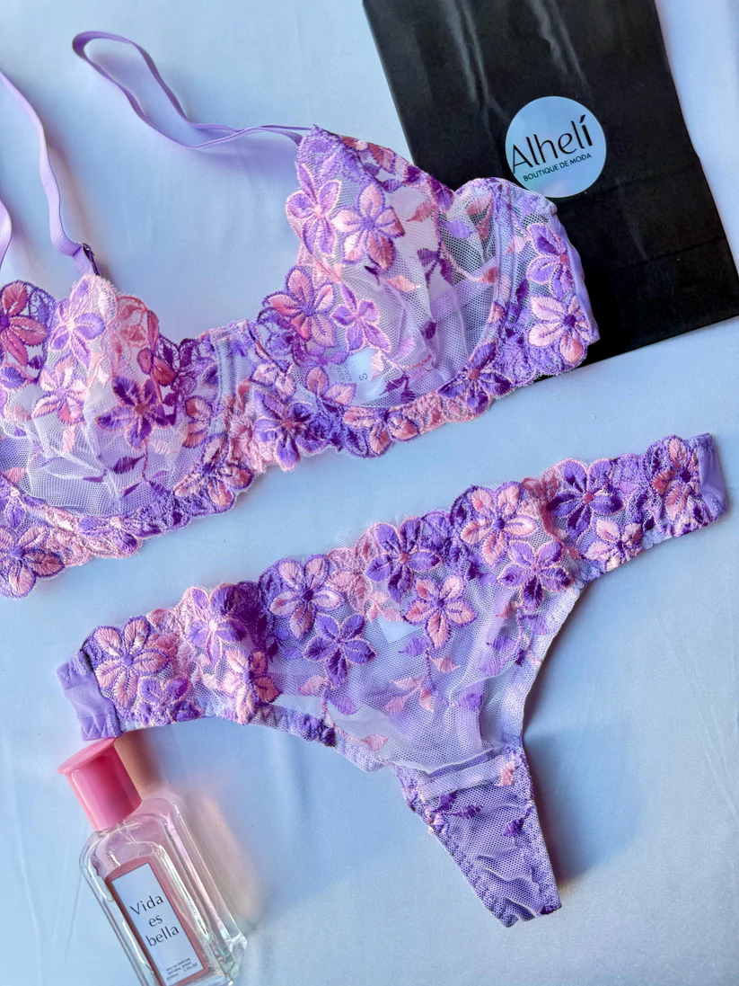 Lencería con bordado floral romántica 2 piezas lila (S)