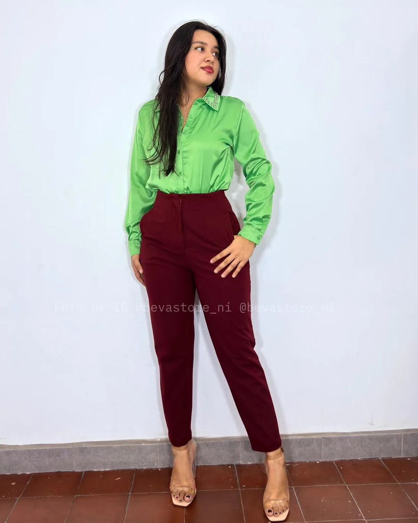Pantalón Carol rojo vino