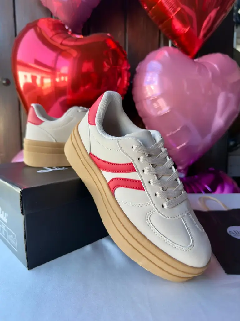 Tennis Sneakers de plataforma blanco y rojo (5)