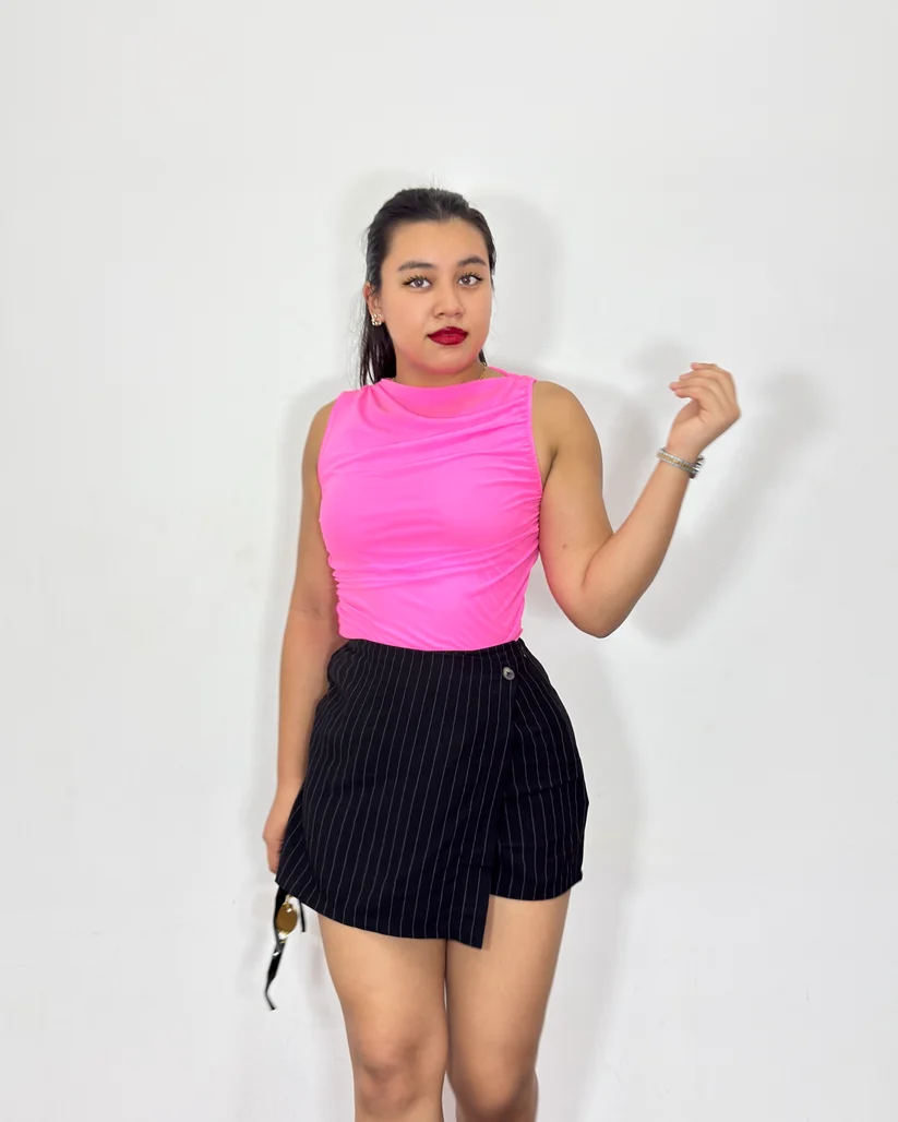 Top asimétrico Elisa rosado fucsia (S)
