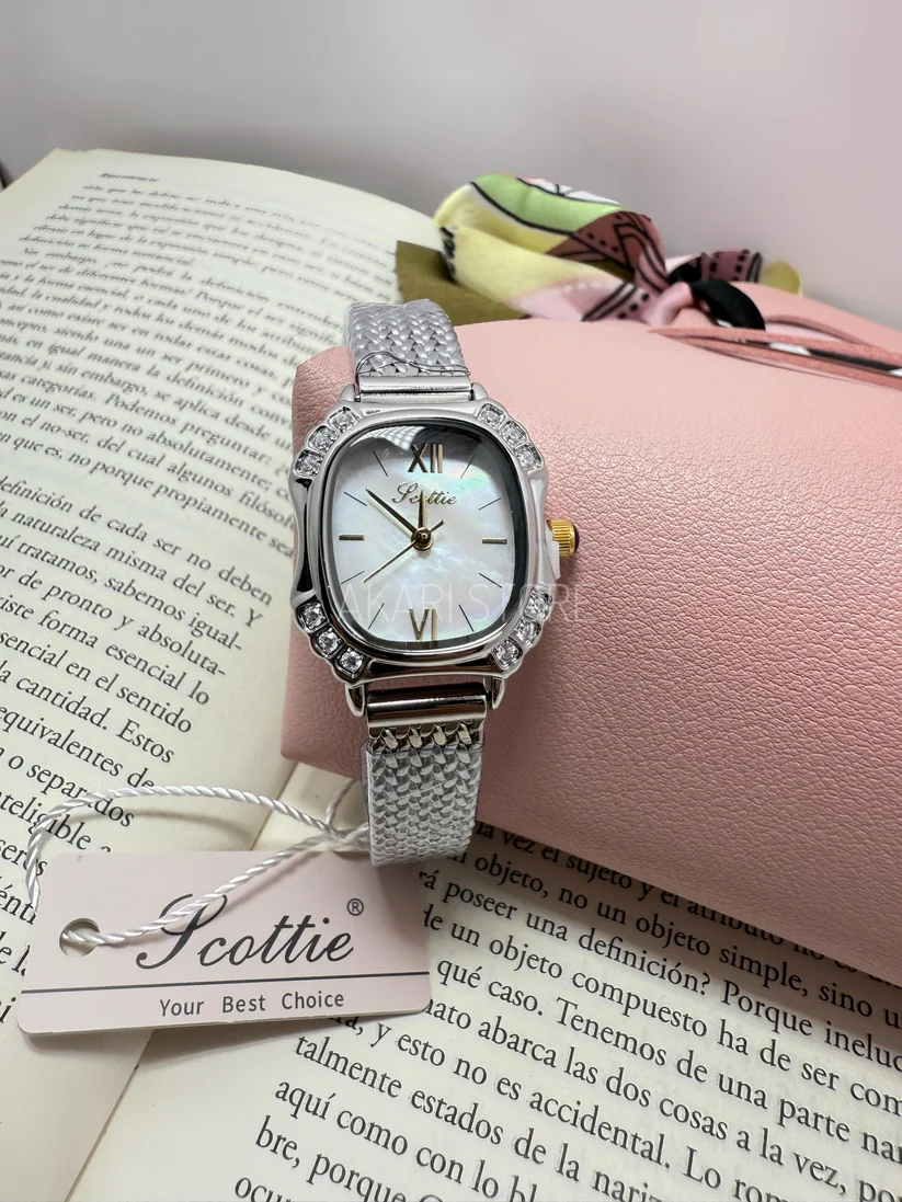 Reloj Liliana plateado