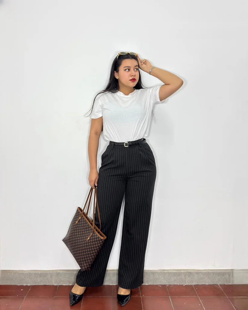 Pantalón Tania negro con rayas